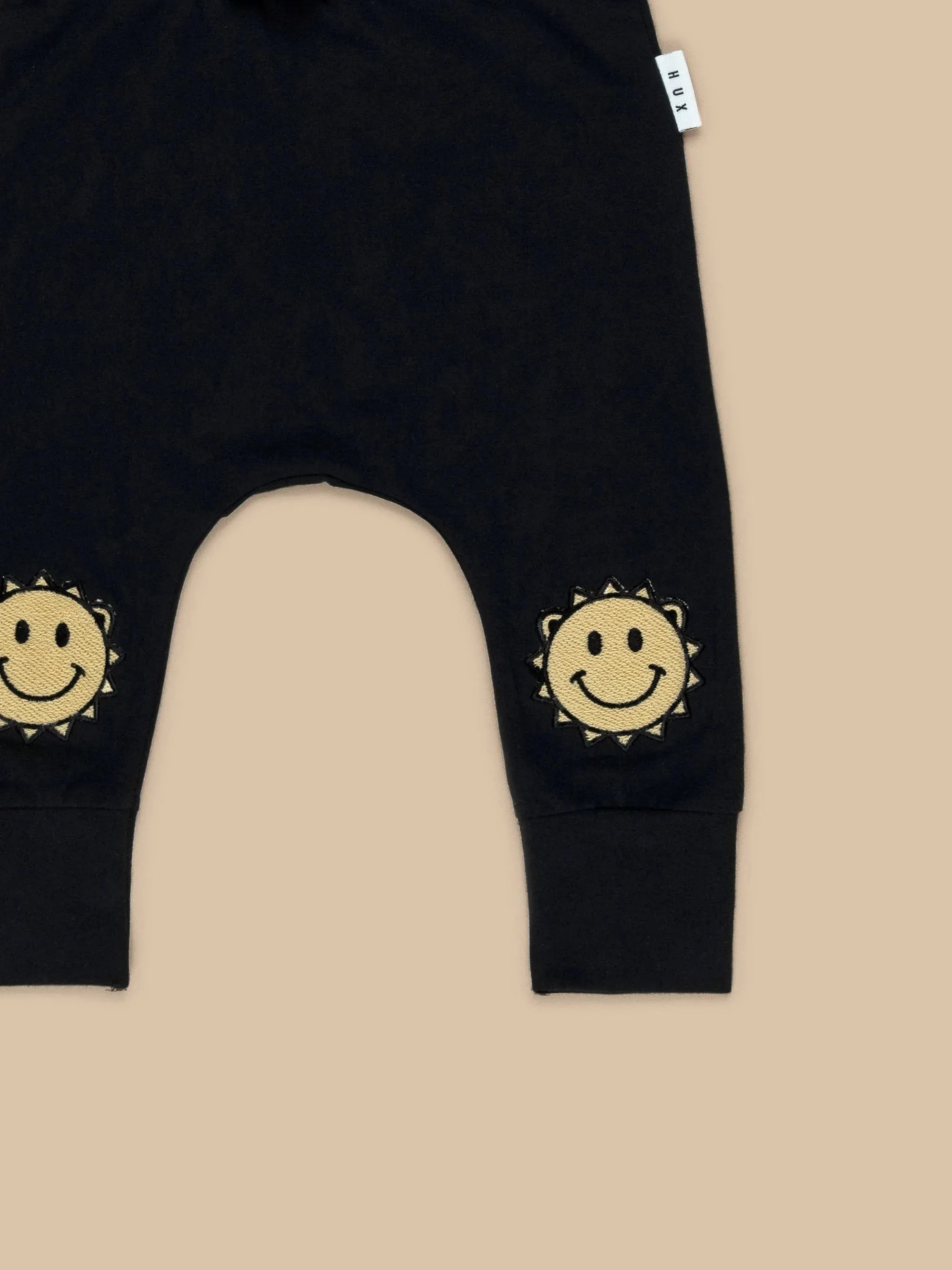 HUXBABY SUNNY BEAR KNEE DROP CROCH PANT